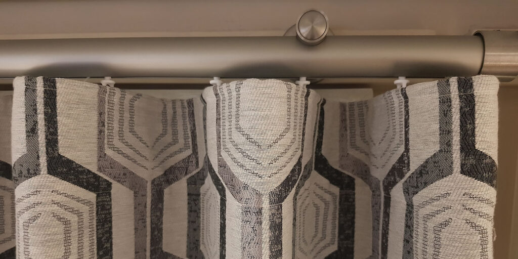 Poles & Tracks Supablind